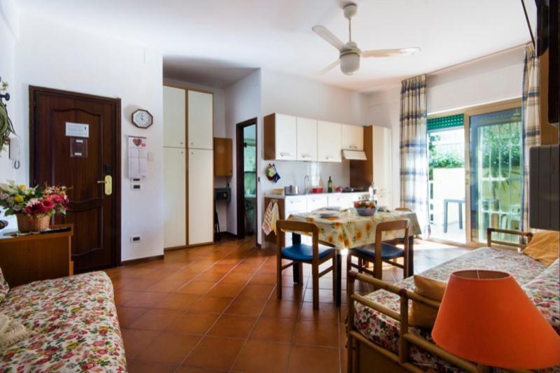Casavacanze Internazionale Diano Marina Exterior foto